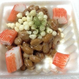 天かすとカニカマ☆納豆